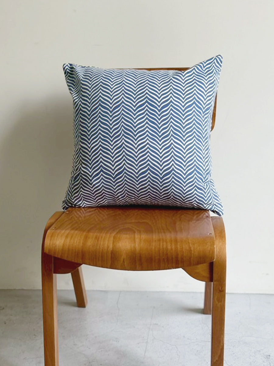 Printed Cushion Rev Gumbaj Navy Sheeting+Canvas｜プリントクッションカバー - グンバジネイビー シーティング＋キャンバス