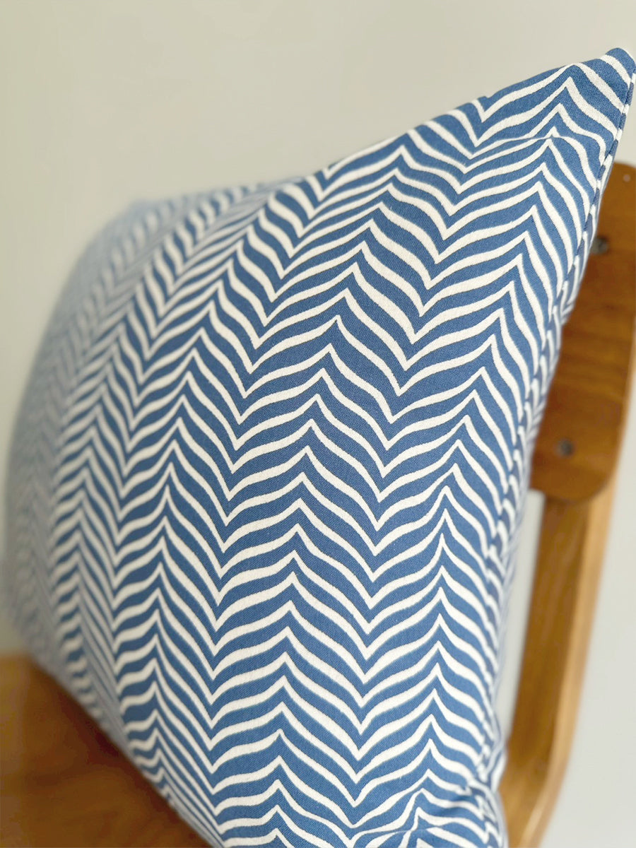 Printed Cushion Rev Gumbaj Navy Sheeting+Canvas｜プリントクッションカバー - グンバジネイビー シーティング＋キャンバス