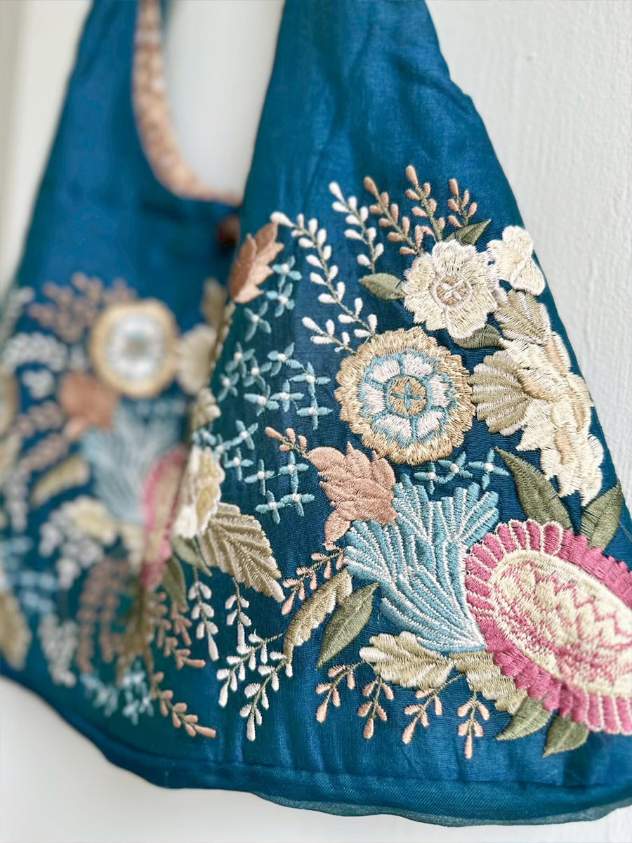 Embroidered Braid Sling Bag - Bouquet Blue Chanderi｜エンブロイダード ブレイドスリングバッグ - ブーケブルー チャンデリ