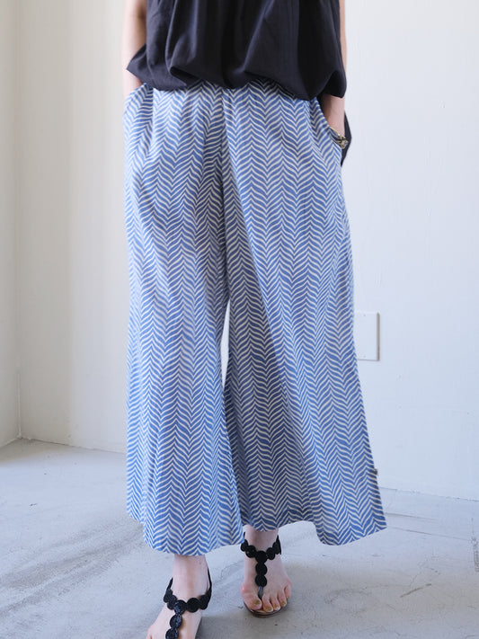 Flouncy Pants - Gumbaj Navy｜フラウンシーパンツ - ガンバジ ネイビー
