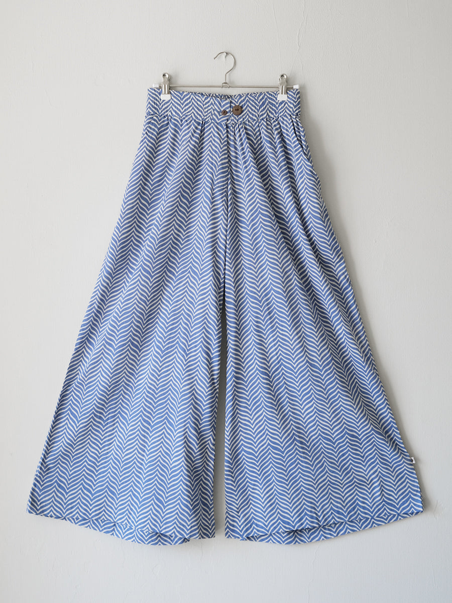 Flouncy Pants - Gumbaj Navy｜フラウンシーパンツ - ガンバジ ネイビー