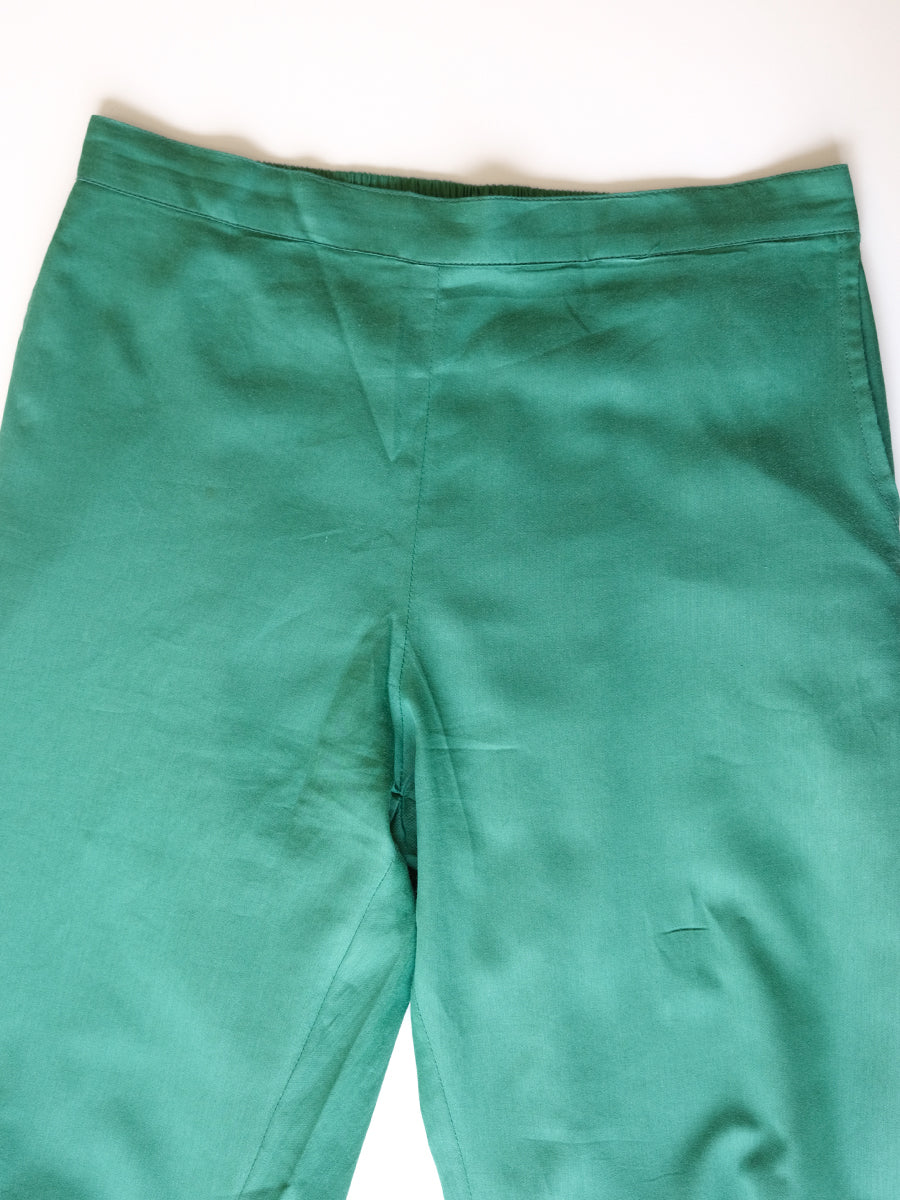 Slim Pants - Solid Green｜スリムパンツ - ソリッド グリーン