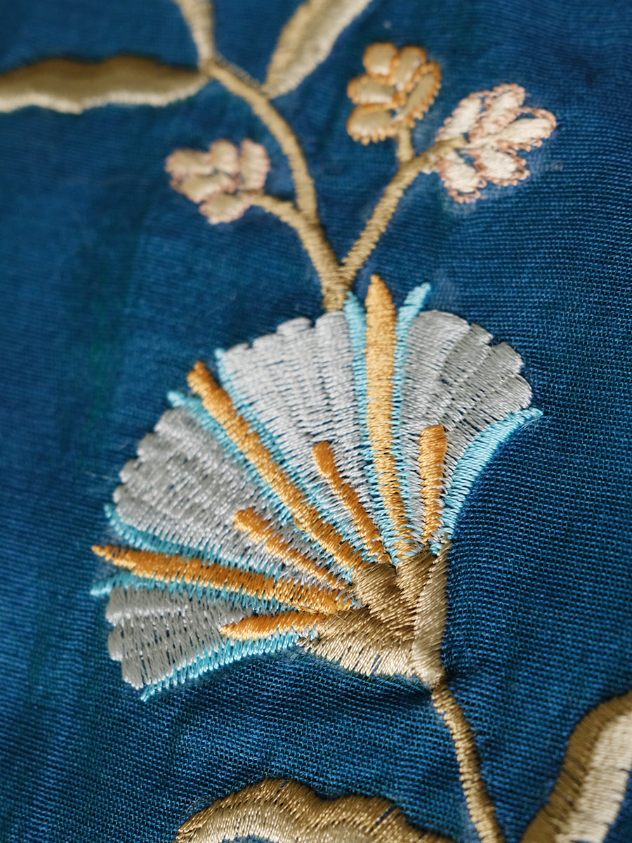 Versailles Silk Emb Cushion Cover - Blue｜ヴェルサイユ シルク エンブ クッション カバー - ブルー